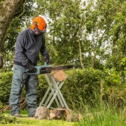 Bosch UniversalChain 35 Chainsaw (Classic Green)