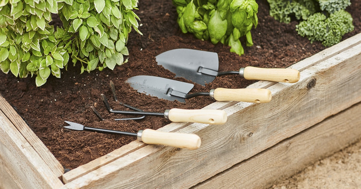 Front Page -OUTSUNNY Sales Store guide choose gardening tools accessories facebook
